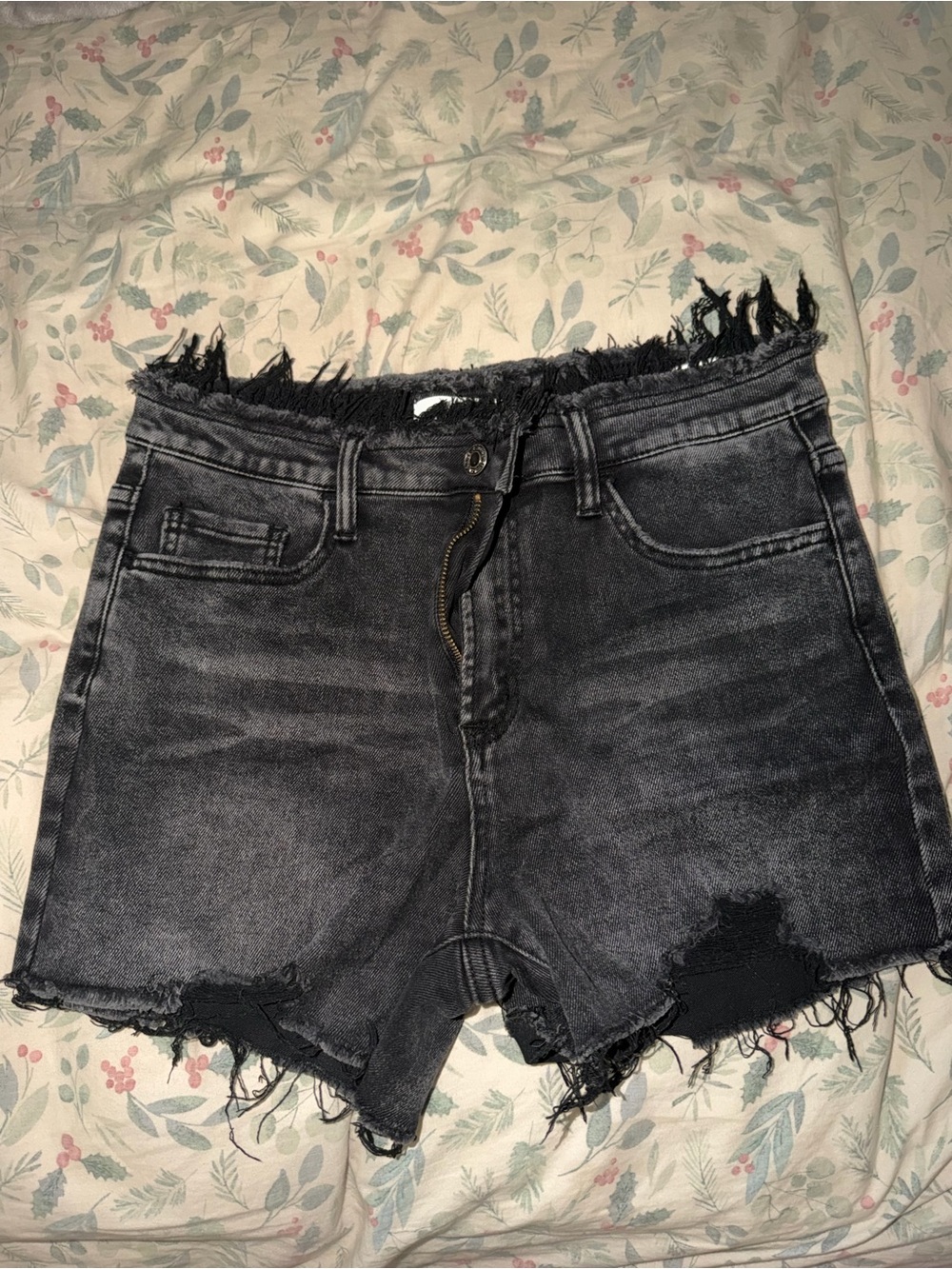 VERVET BY FLYING MONKEY Black Frayed High-Rise Denim Shorts